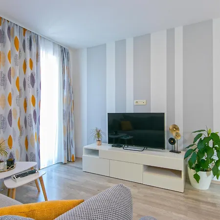 Apartments Nataly With Free Parking Makarska Exterior photo