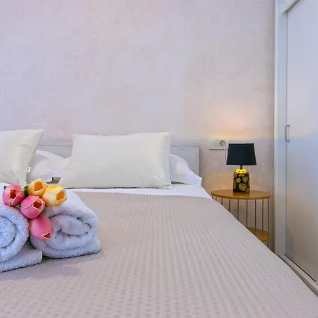 Apartments Nataly With Free Parking Makarska Exterior photo