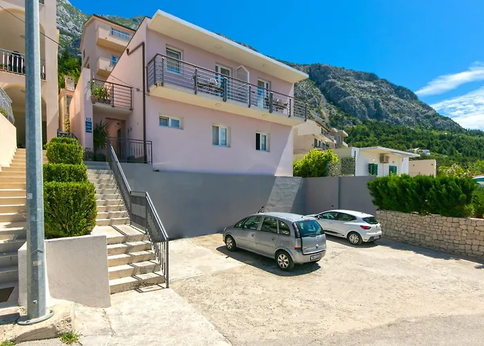 Apartments Nataly With Free Parking