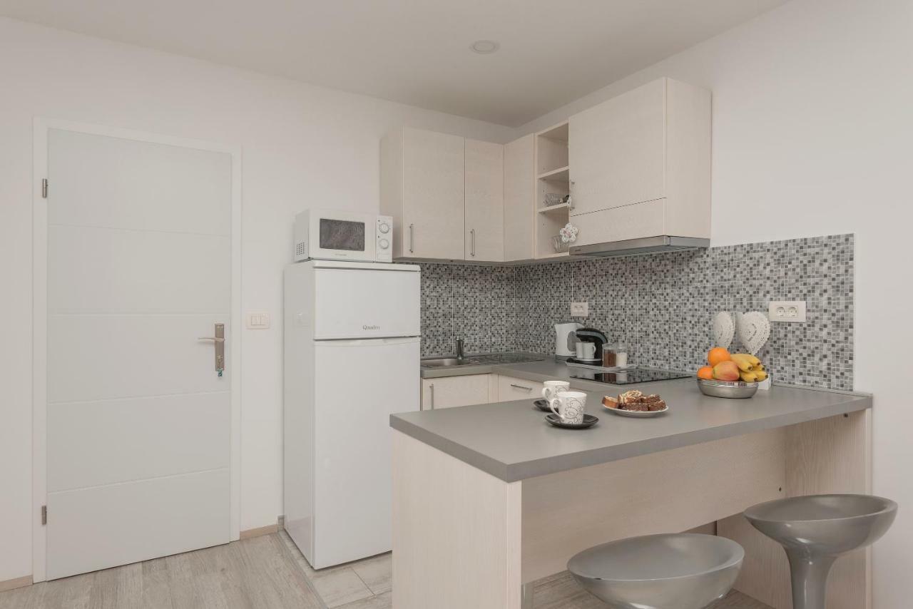 Apartment Nataly With Free Parking Makarska