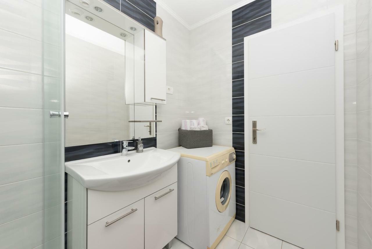 Apartment Nataly With Free Parking Makarska