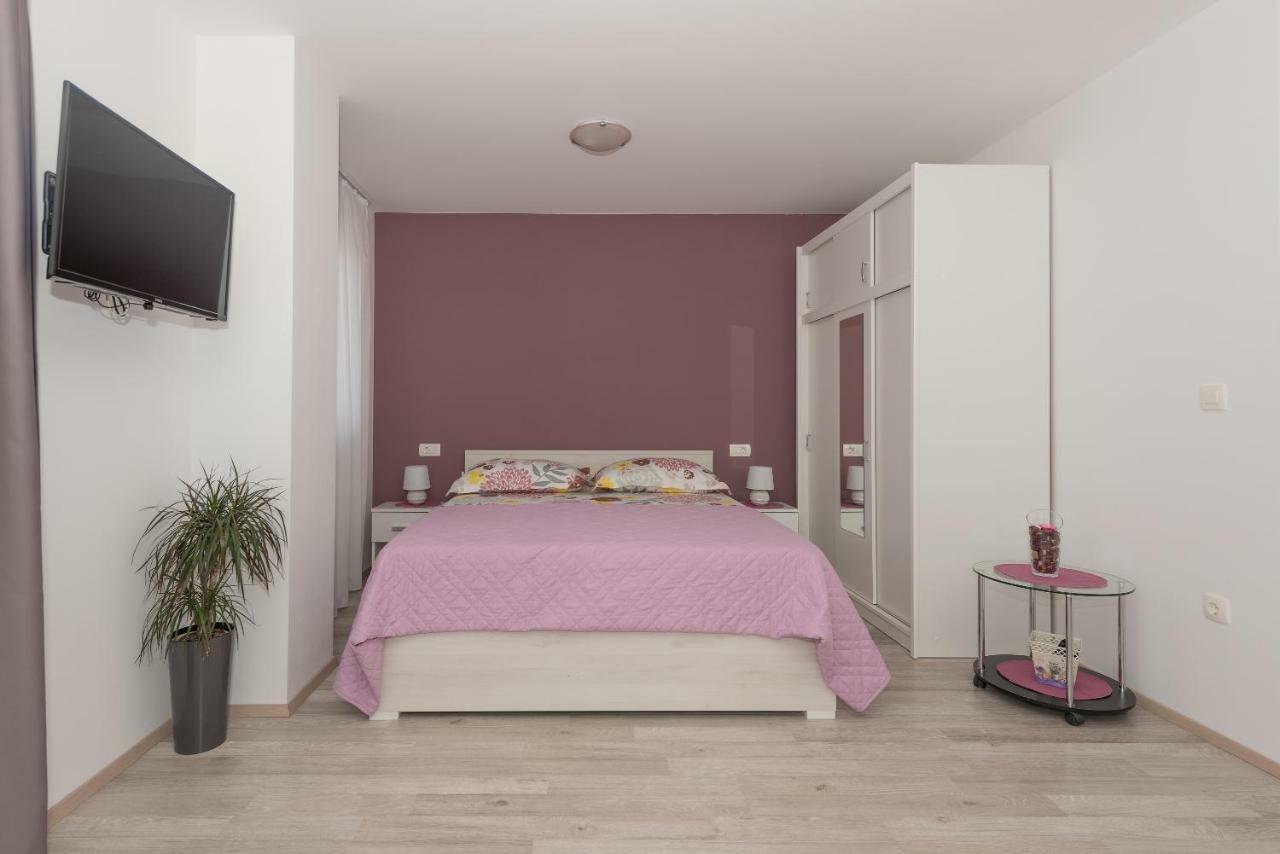 Apartment Nataly With Free Parking Makarska